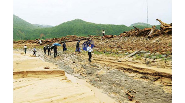 ပြည်ထောင်စုဝန်ကြီး ဦးမင်းနောင် နေပြည်တော်ကောင်စီနယ်မြေ ပတ်ဝန်းကျင်ရှိ  ဆည်တမံများကြံ့ခိုင်ရေးနှင့် ရေကြီးရေလျှံသည့် နေရာများမှ ရေထုတ်နုတ်မှု မြန်ဆန်စေရေး ကွင်းဆင်းဆောင်ရွက်